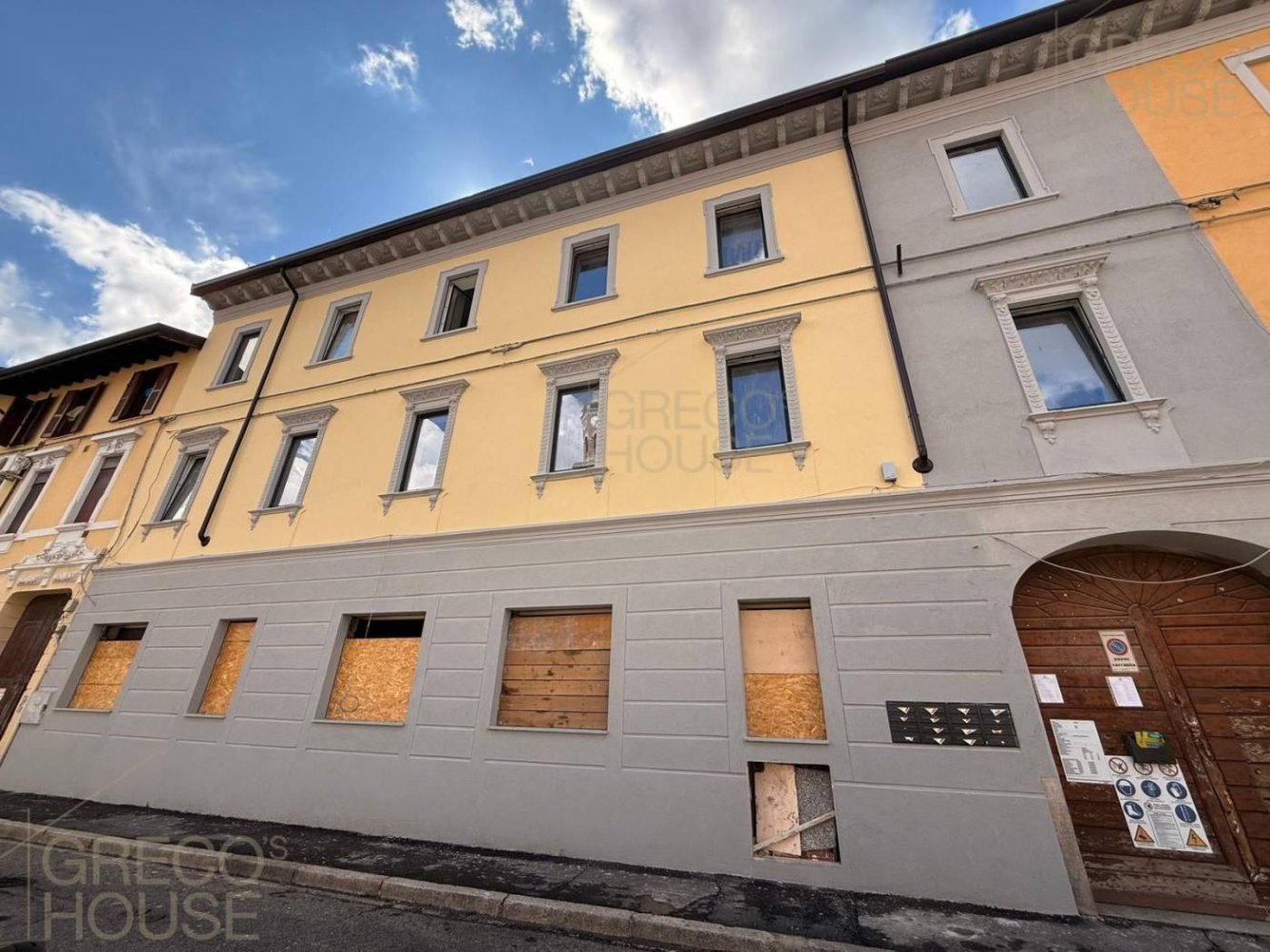 2 Schlafzimmer Wohnung in Busto Arsizio, Italy, Nr. 380022