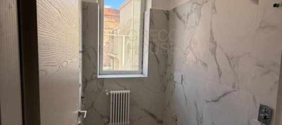 2 Schlafzimmer Wohnung in Busto Arsizio, Italy, Nr. 380022 10