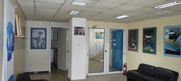 Maisonette in Kamatero, Greece 2800m², Nr. 6187 3