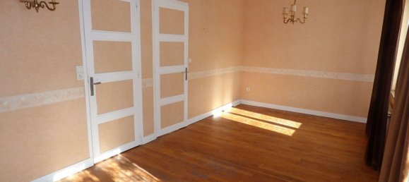 Casa de 3 dormitorios en Jargeau, France No. 246320 15