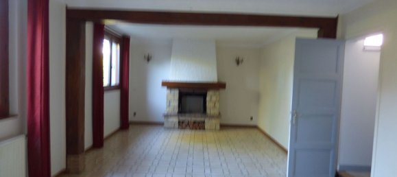 Casa de 3 dormitorios en Jargeau, France No. 246320 9