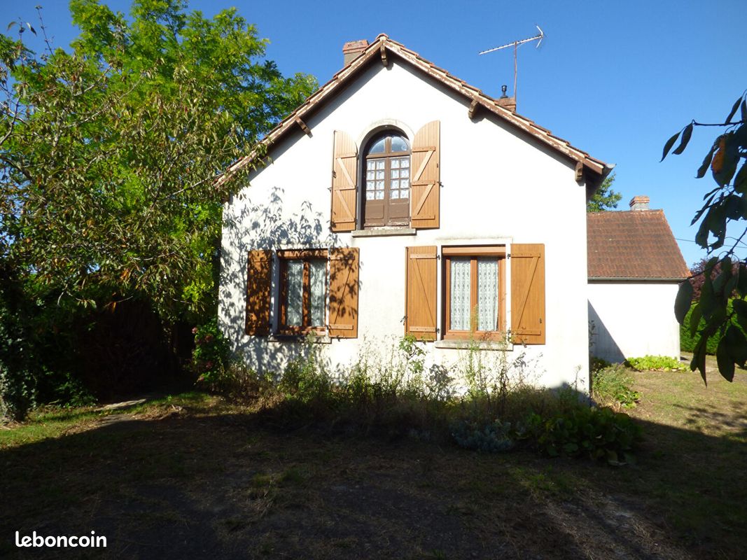 Casa de 3 dormitorios en Jargeau, France No. 246320