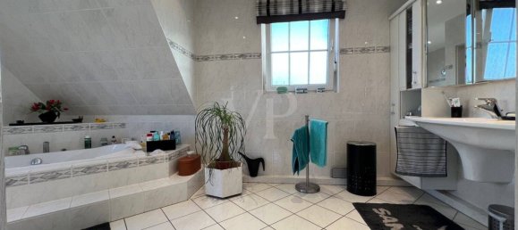 3 bedrooms House in Hameln-Pyrmont, Germany No. 208576 24