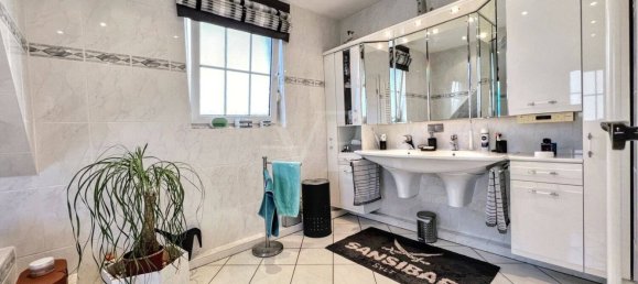 3 bedrooms House in Hameln-Pyrmont, Germany No. 208576 21