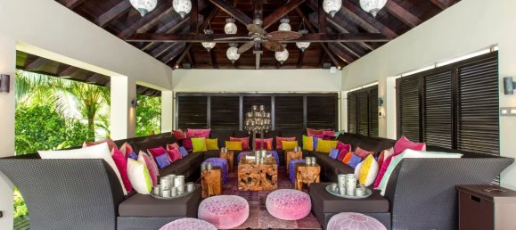 5 bedrooms Villa in Centre de Flacq, Mauritius No. 268 4