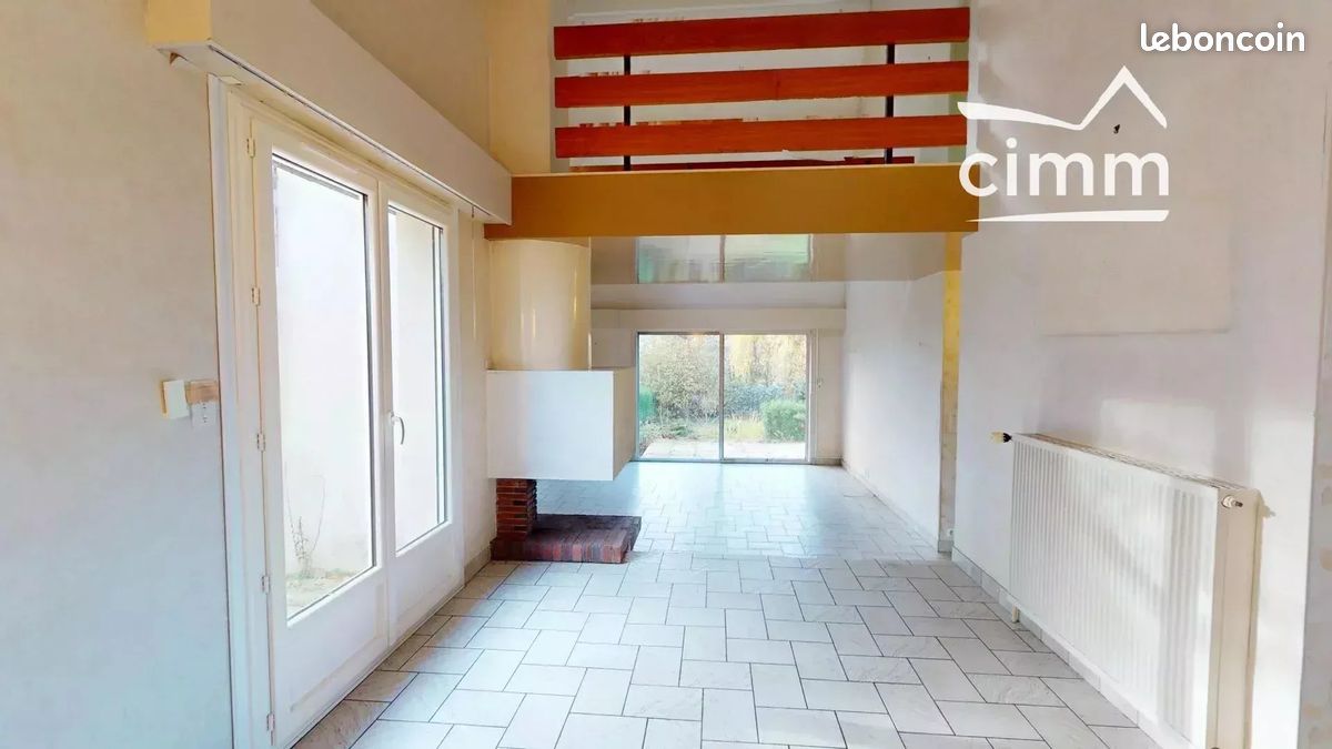 4 chambres Maison à Saint-Cyr-en-Val, France No. 154724