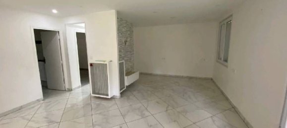 3 Schlafzimmer Wohnung in Clichy-sous-Bois, France, Nr. 184702 5