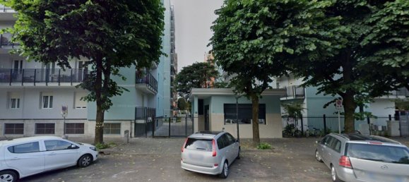 3 rooms Apartment in Pioltello, Italy No. 101603 2