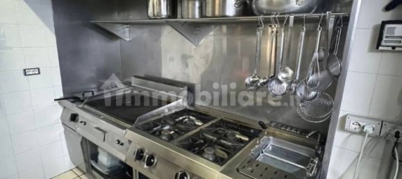 2 rooms Commercial property in Caserta, Italy No. 225879 9