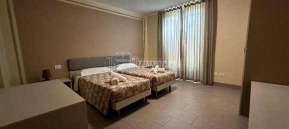 4 bedrooms Villa in Tremezzina, Italy No. 117323 9