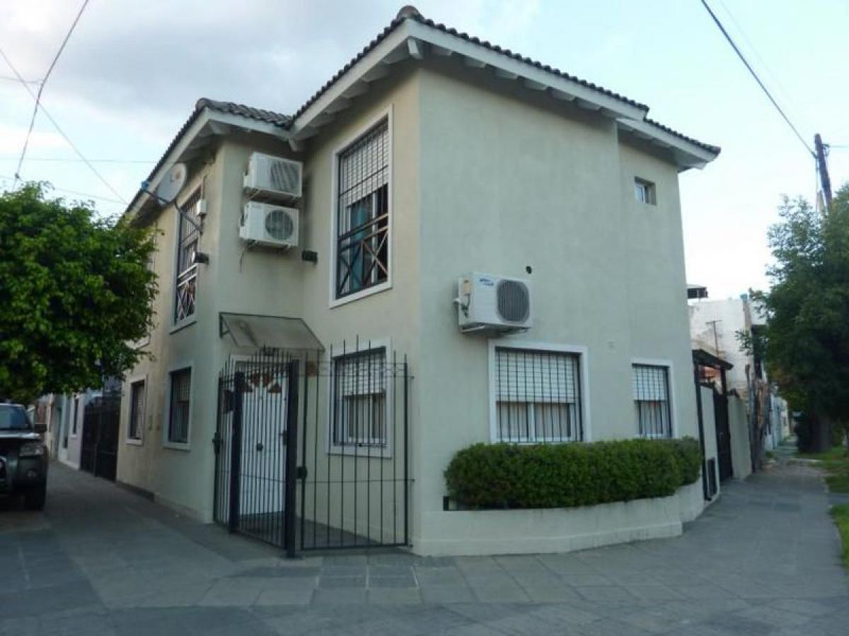 2 Schlafzimmer Haus in General San Martin, Argentina, Nr. 1904