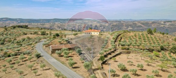 Casa de 3 dormitorios en Alfandega da Fe, Portugal No. 157377 4