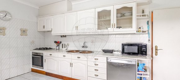 5 bedrooms House in Arega, Portugal No. 16563 13