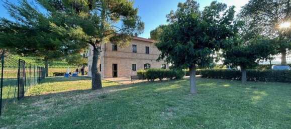 11 rooms Villa in Potenza Picena, Italy No. 284105 4