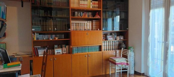 4 rooms Apartment in Varese, Italy No. 33134 8