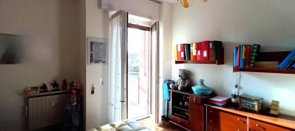 4 rooms Apartment in Varese, Italy No. 33134 52