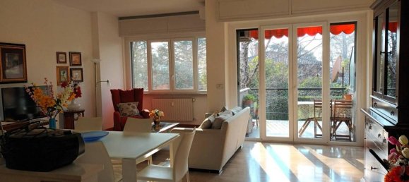 4 rooms Apartment in Varese, Italy No. 33134 34
