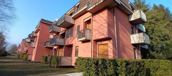 4 rooms Apartment in Varese, Italy No. 33134 20