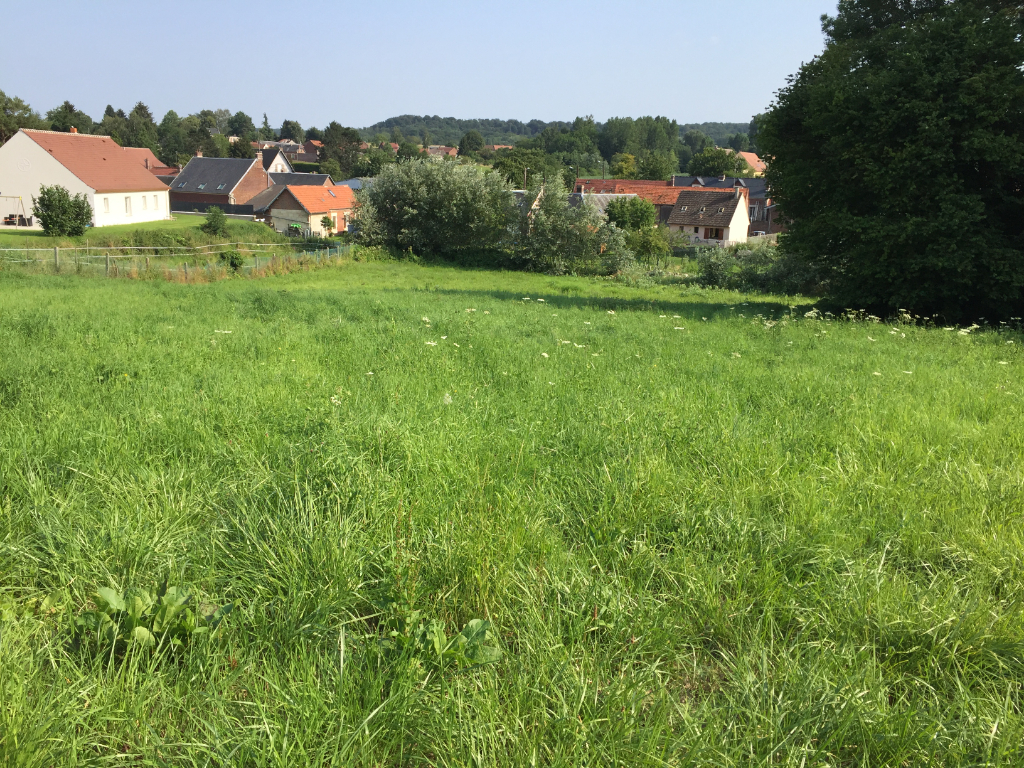 2983m² Land in Noyon, France No. 157163