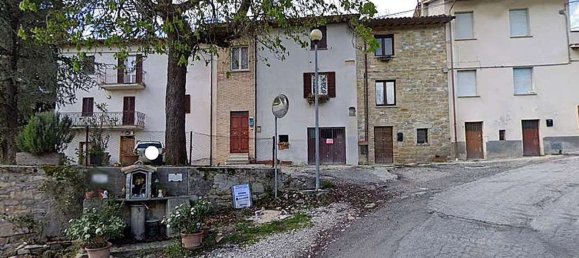4 bedrooms Apartment in Gubbio, Italy No. 353184 24