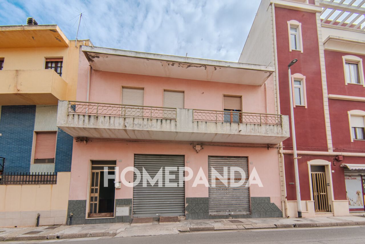 5-Zimmer Haus in Quartu Sant'Elena, Italy, Nr. 51523