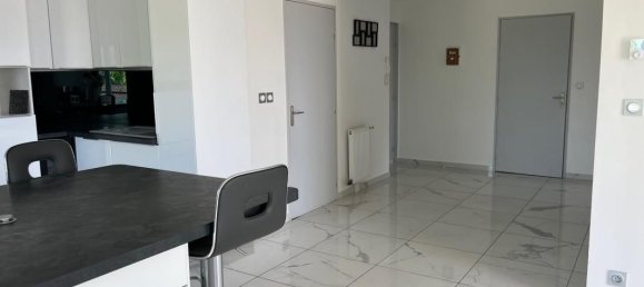 2 غرف نوم شقة في Saint-Andre-de-Corcy, France رقم 289583 3