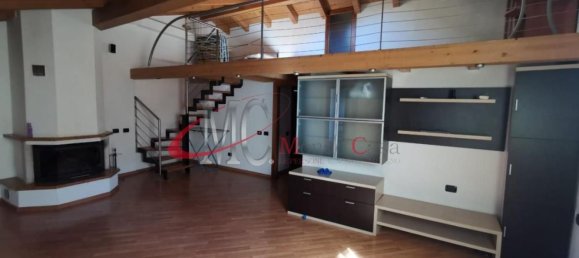 Квартира с 6 комнатами в Роверето, Италия № 142838 9