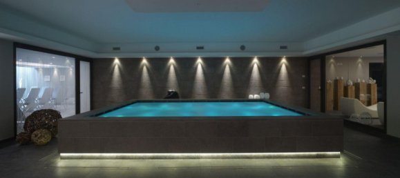 Gewerbliche Immobilie in Arco, Italy 2161m², Nr. 372976 14