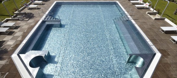 Gewerbliche Immobilie in Arco, Italy 2161m², Nr. 372976 2