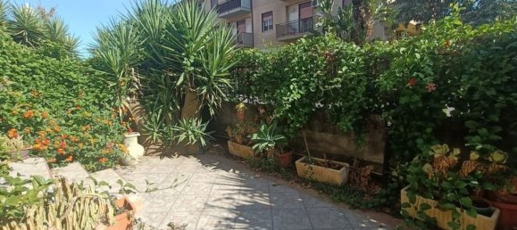 3 Schlafzimmer Wohnung in Catania, Italy, Nr. 349403 8