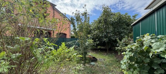 4 rooms Villa in Colorno, Italy No. 116468 2