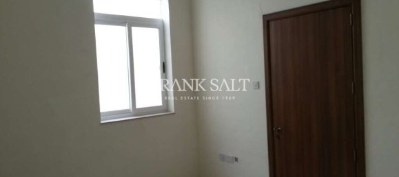 Moradia em banda T5 em Zebbug, Malta N.º 10855 19