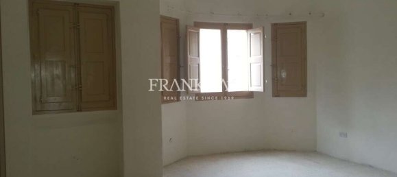 Moradia em banda T5 em Zebbug, Malta N.º 10855 13