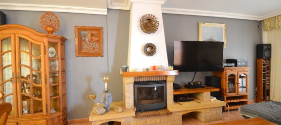 Villa de 4 dormitorios en Pilar de la Horadada, Spain No. 512 6