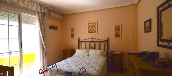 Villa de 4 dormitorios en Pilar de la Horadada, Spain No. 512 9