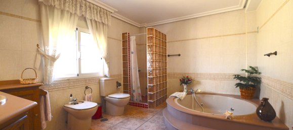 Villa de 4 dormitorios en Pilar de la Horadada, Spain No. 512 10