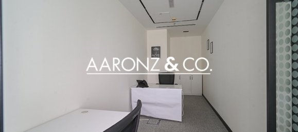 344m² Office in Dubai Marina, UAE No. 112035 2