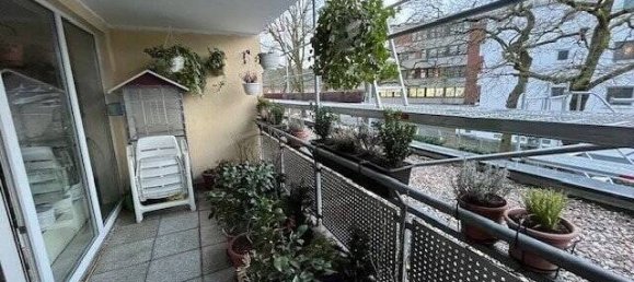 Estudio en Essen, Germany No. 49917 8