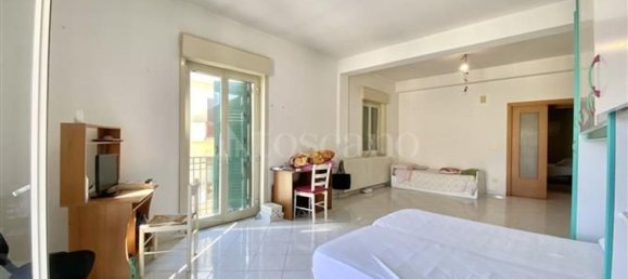 4-salle Appartement à Messina, Italy No. 267589 26