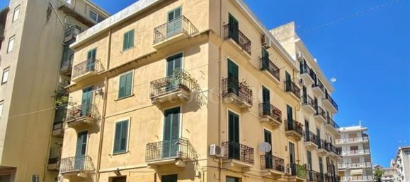 4-salle Appartement à Messina, Italy No. 267589 5