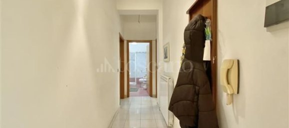 4-salle Appartement à Messina, Italy No. 267589 11