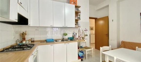 4-salle Appartement à Messina, Italy No. 267589 16
