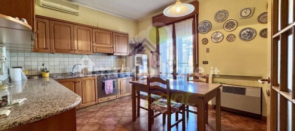 3 bedrooms Villa in Rivarolo Mantovano, Italy No. 288995 6