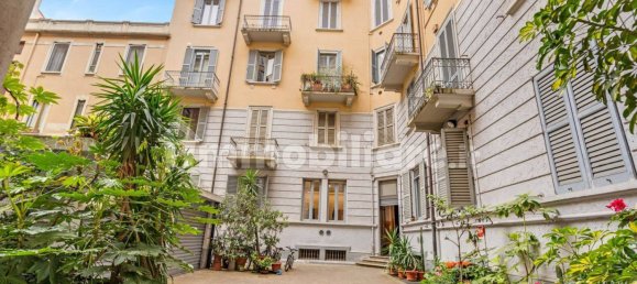 2 bedrooms Apartment in Milan, Italy No. 338770 3