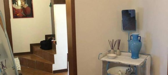 6 rooms Penthouse in Baiso, Italy No. 23563 12