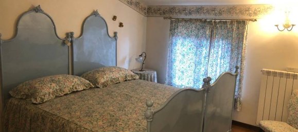 6 rooms Penthouse in Baiso, Italy No. 23563 9