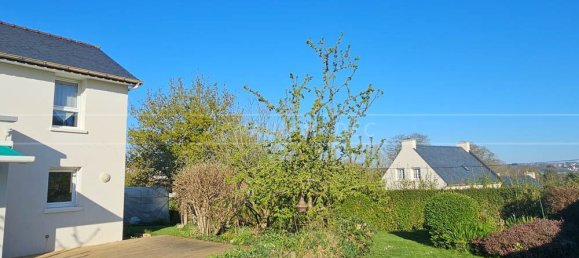 5 bedrooms House in Landerneau, France No. 308189 2