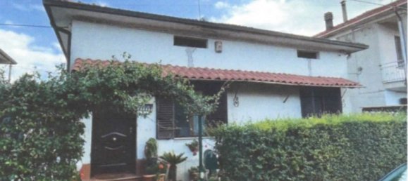 5 bedrooms House in Panicale, Italy No. 373079 2