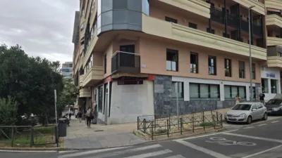  عقار تجاري في Caceres, Spain 210متر مربع رقم 180103