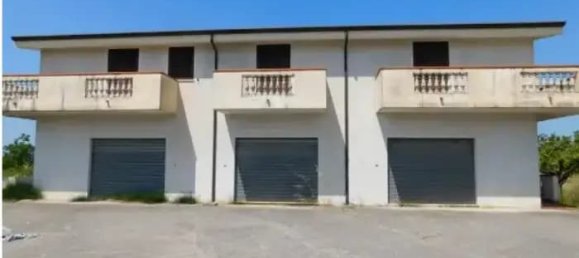 6 rooms Apartment in Santa Maria del Cedro, Italy No. 80950 3